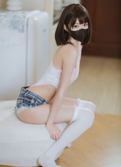操大黑逼视频_超清免费观看