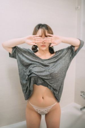把舌头伸进去花穴扒开_BD英语神马在线观看